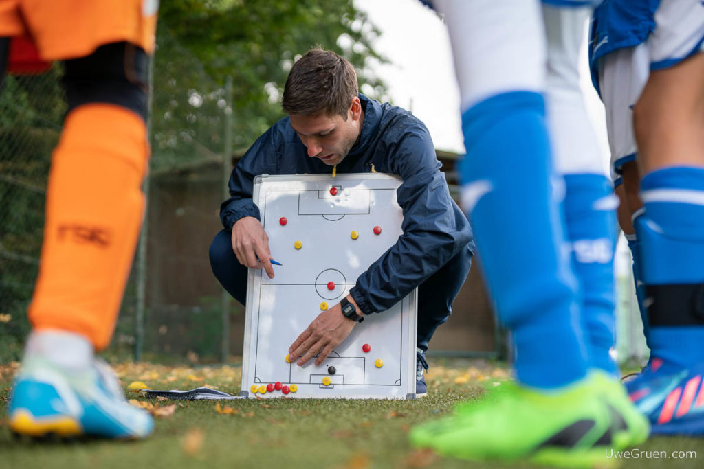 Eintracht Frankfurt, Fussball, Jugend, Junioren, Maximilian Roth, SV Stuttgarter Kickers, TSG 1899 Hoffenheim, TSG Akademie, U12