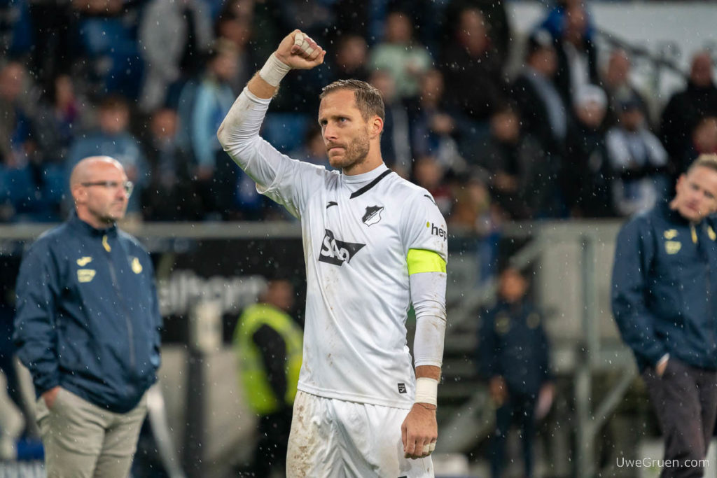 Bundesliga, DFL, Flutlicht, Fussball, Oliver Baumann, SC Freiburg, TSG 1899 Hoffenheim